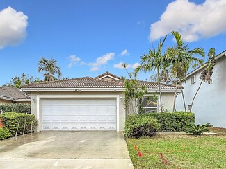 6446 Willoughby Cir, Lake Worth, FL 33463