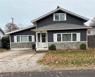 219 Guilford Rd, Vermilion, OH 44089