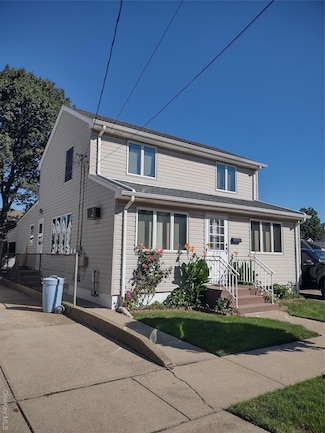 240 Harrison Ave Unit saville rd, Mineola, NY 11501