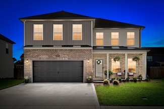 1457 Kingbird Dr, Clarksville, TN 37040
