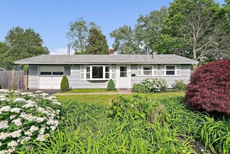 24 Hobson St, Brockton, MA 02302