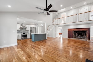 12 Robinson Rd Unit 1, Littleton, MA 01460