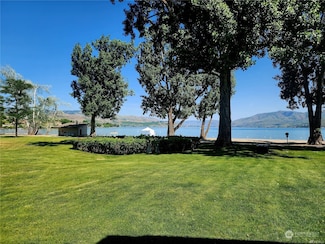 1 Beach 546-O, Manson, WA 98831