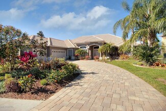 686 Deerhurst Dr, Melbourne, FL 32940