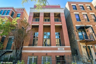 2152 N Racine Ave Unit 2, Chicago, IL 60614