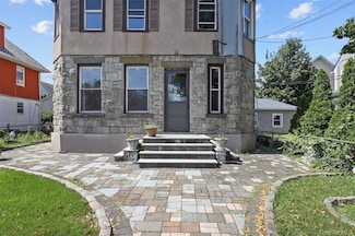 252 Garden Ave, Mount Vernon, NY 10553