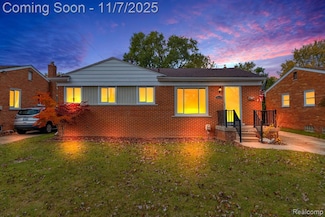 28925 Boston St, Saint Clair Shores, MI 48081