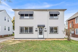 386 E 200th St, Cleveland, OH 44119