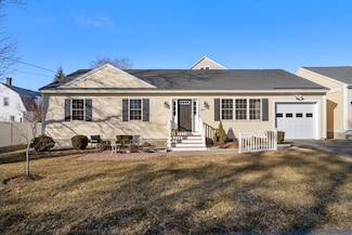 30 Arthur St Unit 2, Maynard, MA 01754