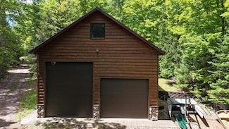 2241 Four Seasons Ln, Saint Germain, WI 54558