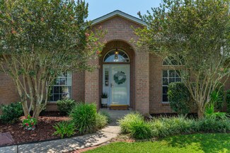 7207 Alden Cir, Navarre, FL 32566
