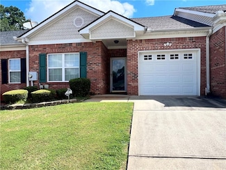 255 Tara Woods Dr, Riverdale, GA 30274