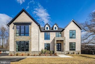 7916 Lewinsville Rd, McLean, VA 22102