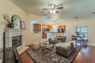 8675 Sumter Way, Fort Worth, TX 76244