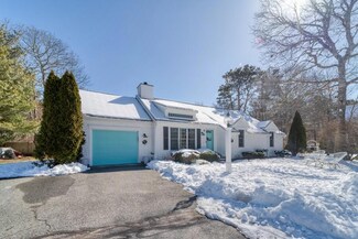 26 Floodtide Ln, Hyannis, MA 02601