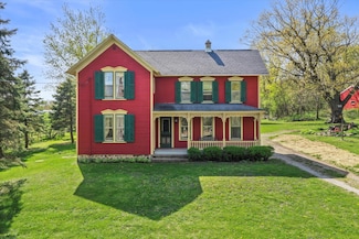 W255S8385 Hi lo Dr, Mukwonago, WI 53149