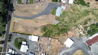 273 S Kershaw Dr, Yakima, WA 98908
