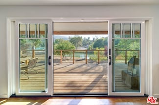 2310 Laguna Circle Dr, Agoura Hills, CA 91301