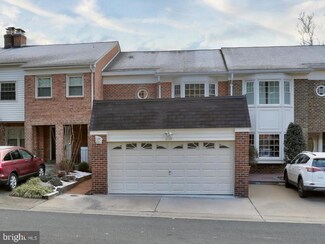 1109 Moorefield Hill Ct SW, Vienna, VA 22180