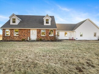 7101 Lawrenceville Rd, Garden Prairie, IL 61038