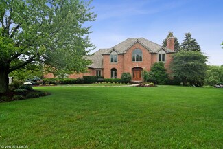 24 Saint John Dr, Hawthorn Woods, IL 60047