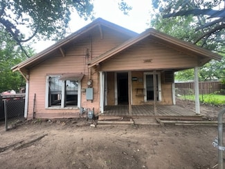 201 Weaver Dr, Sulphur Springs, TX 75482