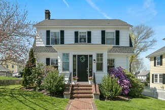 56 Walnut St, Milton, MA 02186