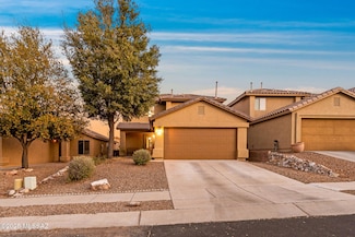 705 W Ash Ridge Dr, Green Valley, AZ 85614