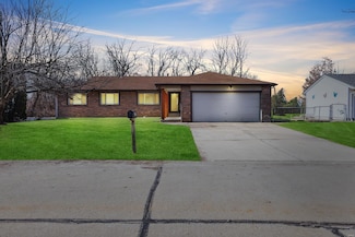 1351 Brandywine Ln, Saint Peters, MO 63376