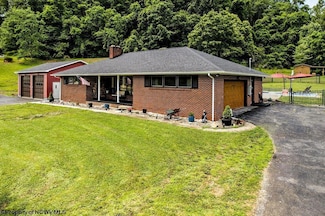 2229 Sun Valley Rd, Clarksburg, WV 26301