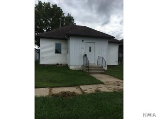 104 E 18th St, South Sioux City, NE 68776