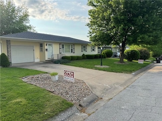 1226 Easy St, Palmyra, MO 63461