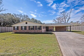 5504 Shoreline Dr, New Iberia, LA 70563
