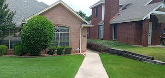 1808 Evergreen Ct, Grapevine, TX 76051