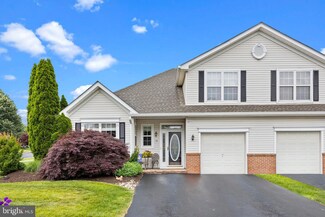 35 Goldfields Ave Unit 239, Langhorne, PA 19047