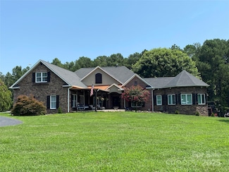 5645 White Store Rd, Wingate, NC 28174
