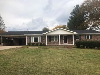 615 Taylor St, Bruceton, TN 38317
