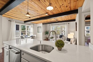 192 Raymond St Unit 8, Cambridge, MA 02140