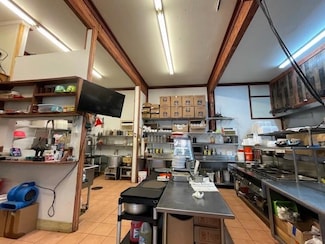 1530 E Judge Perez Dr, Chalmette, LA 70043