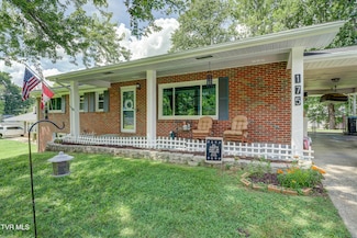 175 Shenandoah Dr, Johnson City, TN 37601