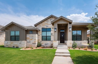 5800 Briaroaks Dr, Midland, TX 79707