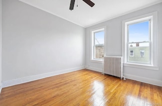 7152 68th St, Glendale, NY 11385