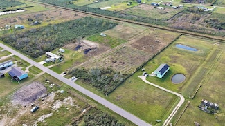 2731 County Road 807, Angleton, TX 77515