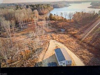 449 Saint Peter Church Rd, Randleman, NC 27317