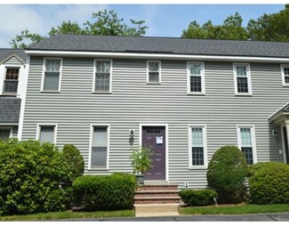 80 Swan St Unit 220, Lowell, MA 01852