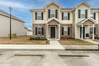 177 Glen Cannon Dr, Jacksonville, NC 28546