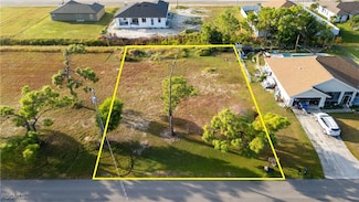2710 NW 20th Terrace, Cape Coral, FL 33993