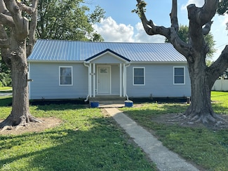 6773 N Old Us Highway 421, Saint Paul, IN 47272