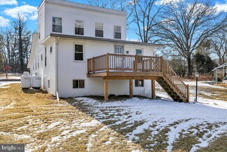 764 E Cedarville Rd, Pottstown, PA 19465