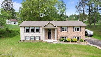 416 Summitt Dr, La Follette, TN 37766